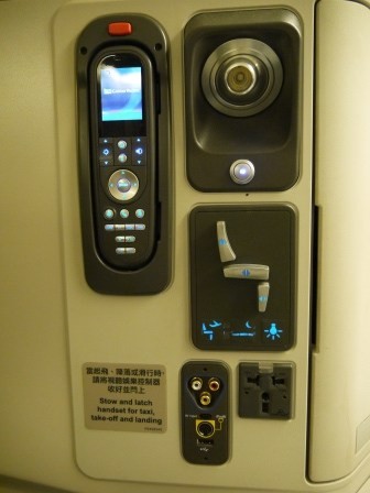 1363009351-454553573-e1460607557688 CX402國泰全新商務艙初體驗