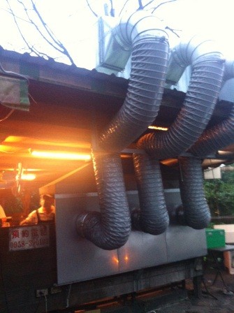 1336658645-4190195755-e1439012732799 竹南-吉佈德 好吃急不得的噴水香腸