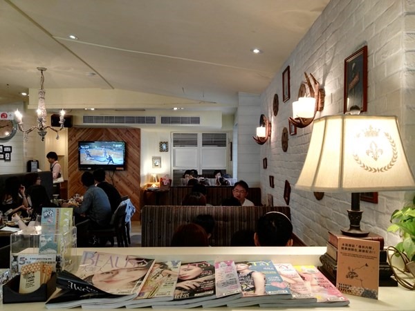 2F05 大安-貳樓(敦南店) 綠樹矮屋 敦南巷裡的名店