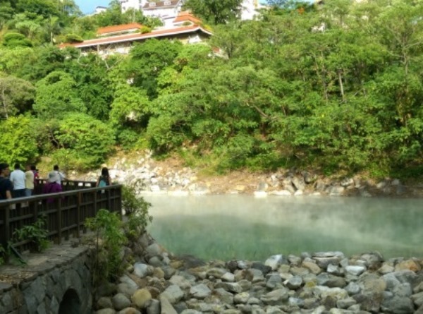 Beitou33 北投-溫泉博物館 感受最原始的北投風味 但這建築也太吸睛了