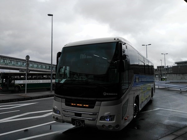 IMG_20160417_135919 201604桃園成田羽田松山 哪根筋不對車停在桃園