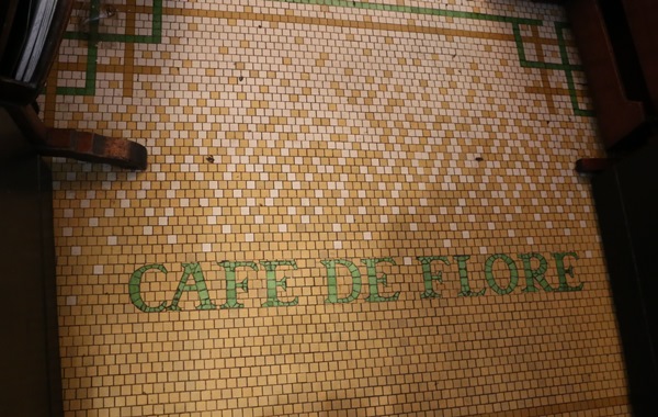 cafe-de-flore05 Paris-花神咖啡 論時事評政府 文人聚集的咖啡館