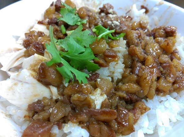 chickenrice5 新竹-東門城旁 但很不新竹的東門文昌雞飯 有趣的雞滷飯