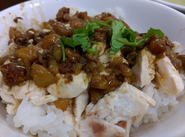 chickenrice6 新竹-東門城旁 但很不新竹的東門文昌雞飯 有趣的雞滷飯