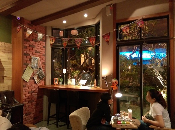 demmark12 中壢-丹馬克咖啡 溫暖空間少數開到半夜的咖啡廳