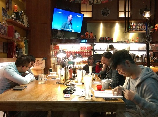 demmark21 中壢-丹馬克咖啡 溫暖空間少數開到半夜的咖啡廳