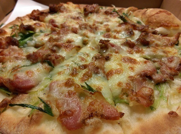 familypizza14 竹北-Family Pizza手工柴燒窯烤比薩 口味獨特趁熱吃