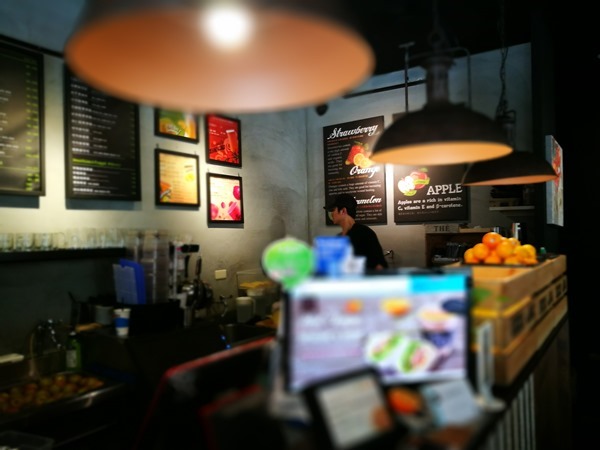 goujia11 中壢-果家 到位的裝潢輕鬆的環境 等看電影的好去處