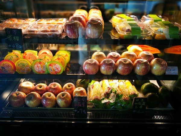 goujia13 中壢-果家 到位的裝潢輕鬆的環境 等看電影的好去處