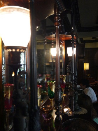 1379594750-852426284-e1444723410380 Kobe-北野坂にしむら珈琲店(Nishimura西村) 優雅咖啡廳 歇腿一下繼續衝