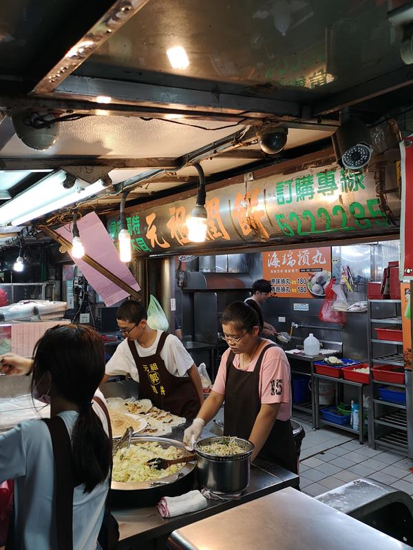 kuocake4 新竹-城隍廟夜市 必吃郭家潤餅