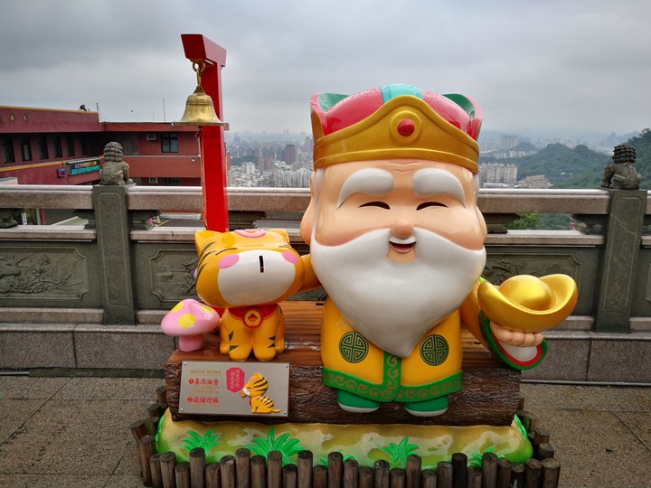 honludi111104 中和-必拜烘爐地 拜土地公求平安拜財神爺求財運