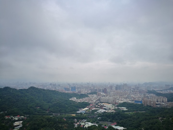 honludi111118 中和-必拜烘爐地 拜土地公求平安拜財神爺求財運