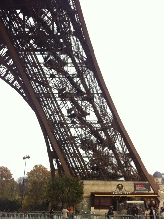 1322398064-3604884669-e1438729303104 Paris-Eiffel Tower巴黎鐵塔