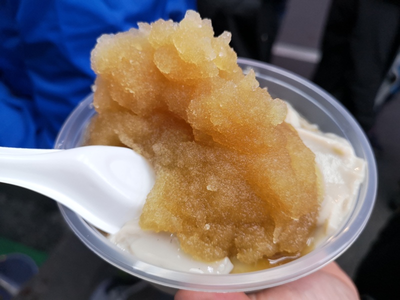 beanflower09 大溪-賴祖傳豆花 只能排隊只有外帶...傳統豆花吸人潮