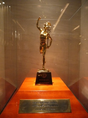 1358058198-739241519-e1439014297723 HK-隆堡蘭桂坊酒店&蘭桂坊酒吧街