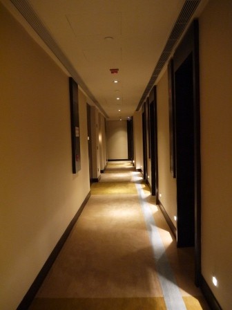 1358058199-367137912-e1439014264866 HK-隆堡蘭桂坊酒店&蘭桂坊酒吧街