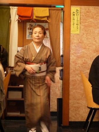 1365041990-3795315243-e1437369007486 Ueno-天皇指定 伊豆榮 碳烤鰻魚飯(鰻割烹)