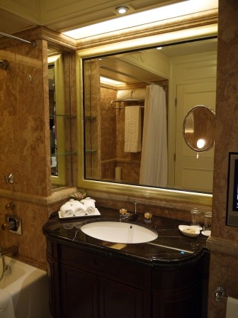 1368867788-1193335119-e1438844612677 HK-港島香格里拉酒店 香氣滿溢的商務五星