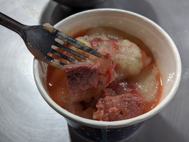 eagleking06 新竹-邊陲新竹 延平路鷹王肉圓 肉圓軟又Q 香腸多汁口感佳