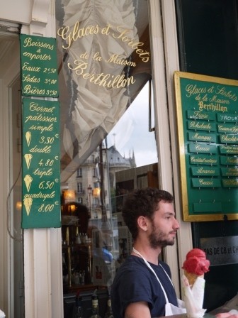 1373904251-2952108950-e1438731213960 Paris-塞納河邊享受Le Flore en l'Ile 冰淇淋&愛情鎖橋(2013英法德三國四城快速通過之16)