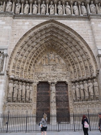 1375189934-2941920054-e1438730188733 Paris-聖母院 有鐘樓怪人?(2013英法德三國四城快速通過之15)