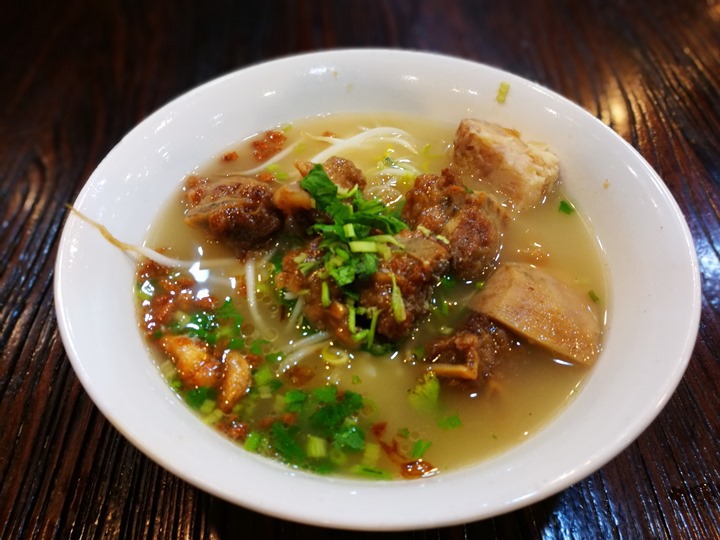 chutungchiu05 竹北-竹東邱記排骨酥麵 排骨酥湯夠味