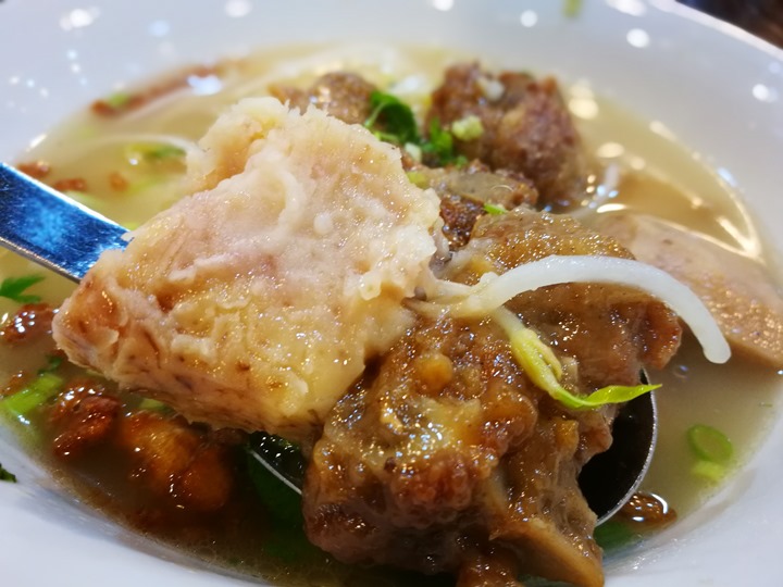 chutungchiu06 竹北-竹東邱記排骨酥麵 排骨酥湯夠味