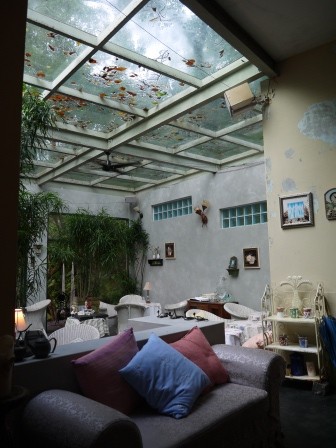 1381558636-2382935234-e1439251281870 士林-蒙馬特影像咖啡 山林間的優閒咖啡屋