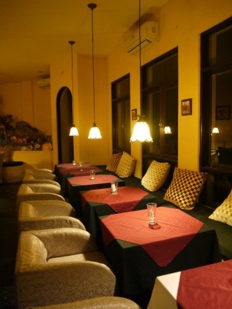 1381558638-1092386612-e1439251359530 士林-蒙馬特影像咖啡 山林間的優閒咖啡屋