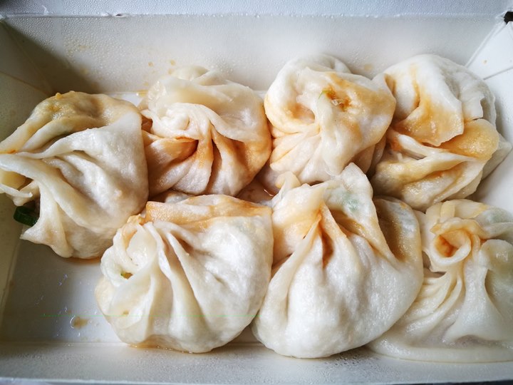 soupbaosogo04 中壢-Sogo旁攤車 卓家湯包 還不錯喔