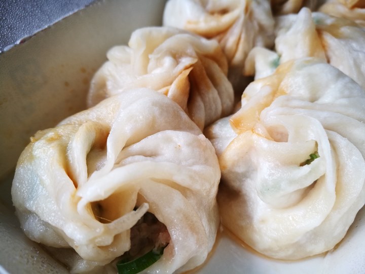 soupbaosogo05 中壢-Sogo旁攤車 卓家湯包 還不錯喔