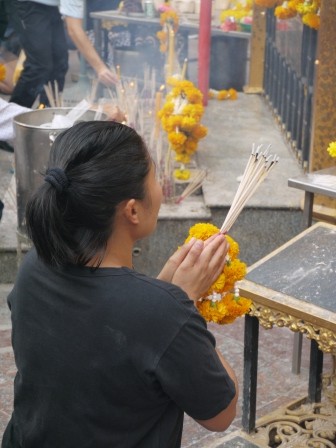 1377181213-2367530923-e1438661846791 Bangkok-四面佛Erawan Shrine曼谷必拜