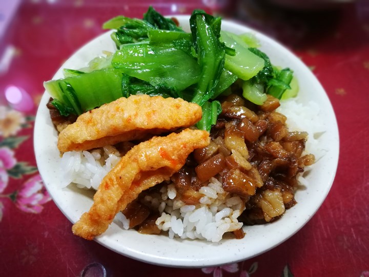 firstbowl5 竹北-第一碗滷肉飯 軟香滑順 大變身了的滷肉飯