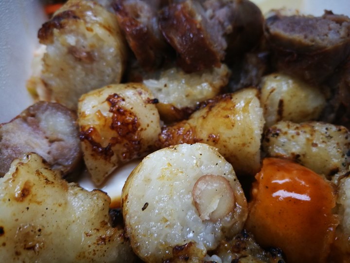 SMALLHOLE3 新竹-小洞天米腸香腸 百吃不厭啊