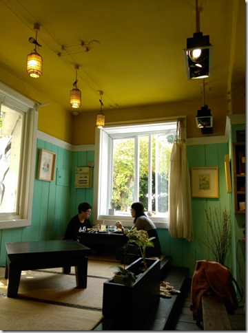 12_thumb1 台中-胡同 小葛廚房 老建築的舊式風味 漢堡好吃