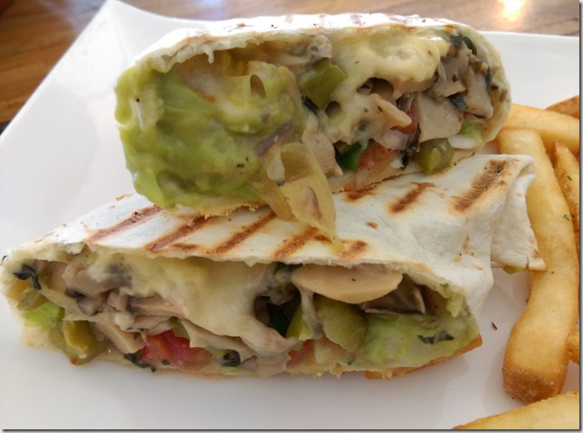 13_thumb7 台中-Mocha Jane&rsquo;s 尼克四號 熊熊坐鎮