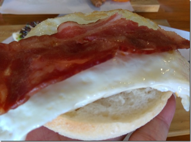 16_thumb2 台中-熊抱尼克 熊熊坐鎮的早午餐名店