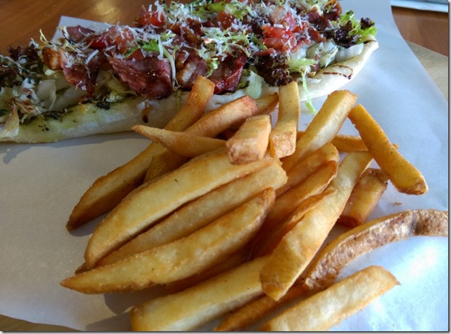 20_thumb2 台中-熊抱尼克 熊熊坐鎮的早午餐名店