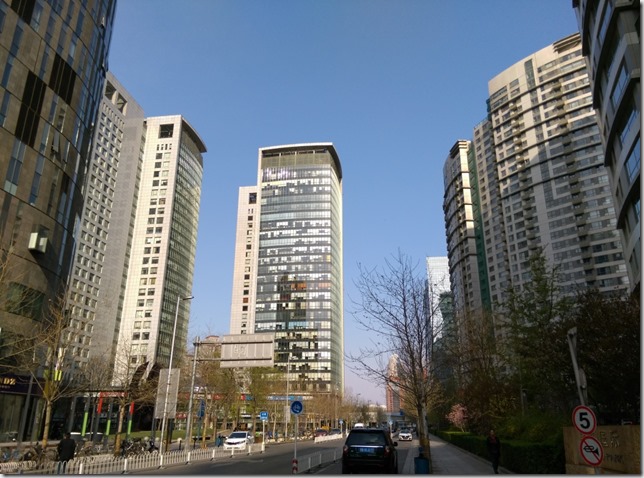 03_thumb4 Beijing-臨走前按摩一下走累的腳 東方大班