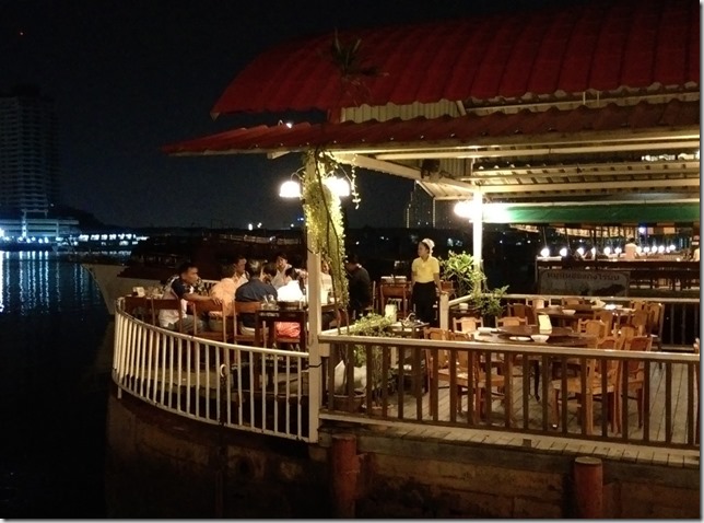 05_thumb2 Bangkok-Baan Klang Nam又一家河邊餐廳 好吃好吃