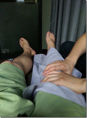 11_thumb4 Beijing-臨走前按摩一下走累的腳 東方大班