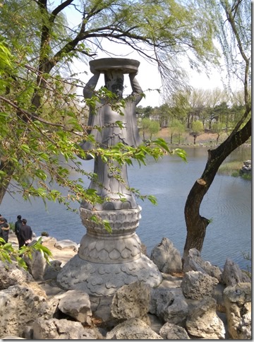 19_thumb2 Beijing-圓明園 英法聯軍毀的差不多了 但還是被列入世界文化遺產