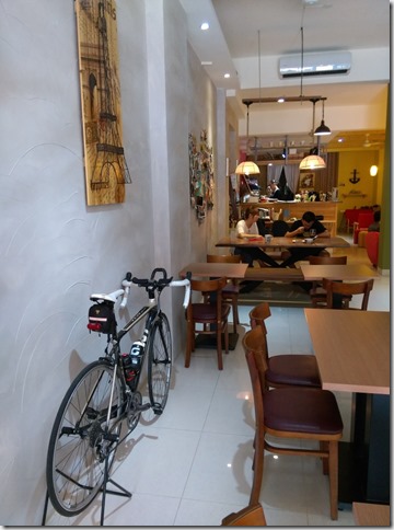 05_thumb3 竹北-小島咖啡 溫暖的知性的咖啡空間