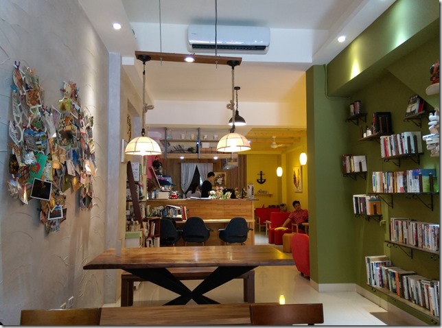 09_thumb3 竹北-小島咖啡 溫暖的知性的咖啡空間