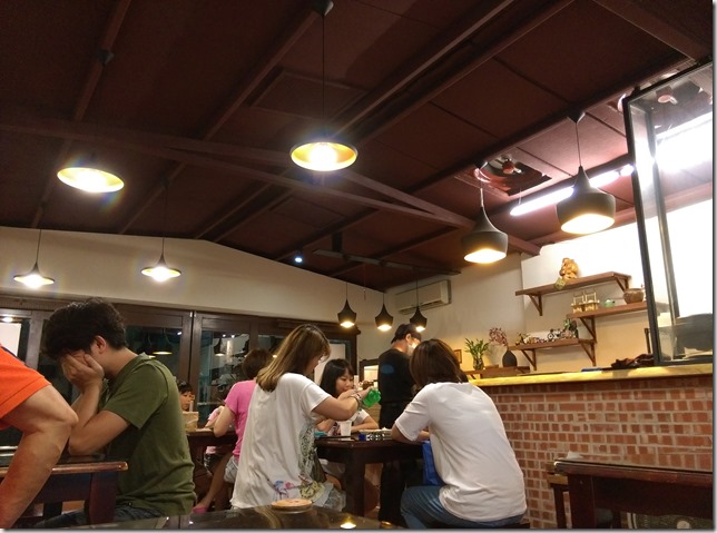 14_thumb1 新竹-珈賀食堂 入口即化膠質滿滿的豬腳 讚!