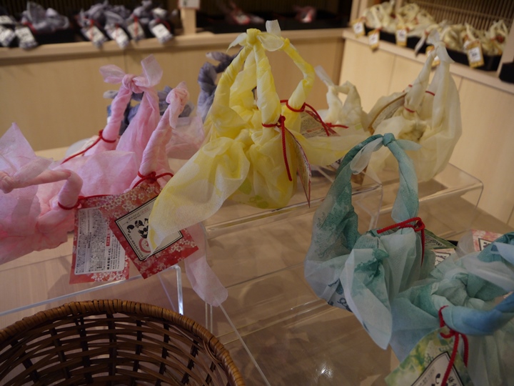 P1340041 Kamukura-鎌倉蒟蒻(魔芋)香皂 超細緻多功能的神奇香皂