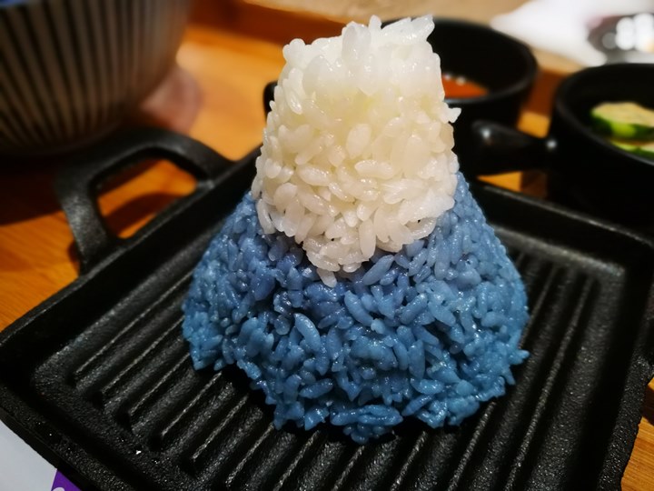 howcup11 中壢-好咖 可愛路線冷冷冬天好選擇 燒咖哩羊肉湯還有好吃的甜點