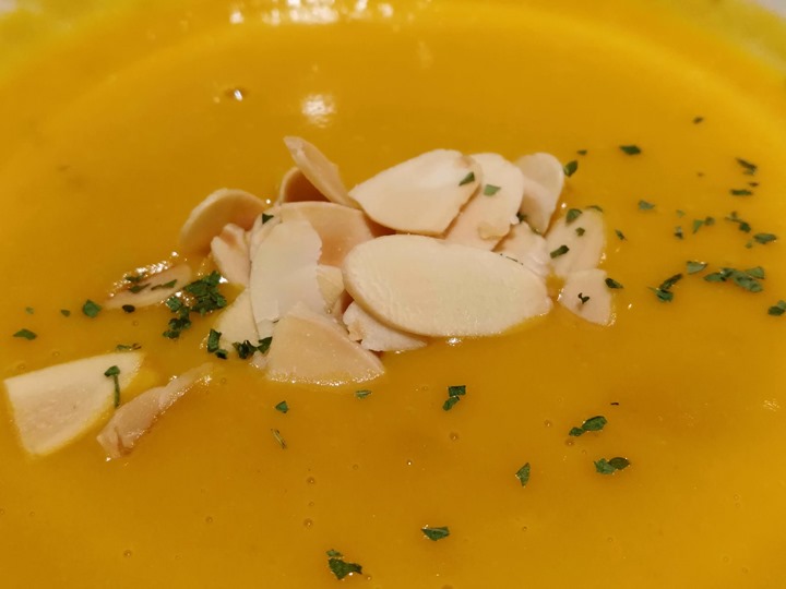 pokka14 竹北-Pokaa葛瑪蘭來的戰斧豬排 也太多汁好吃了吧