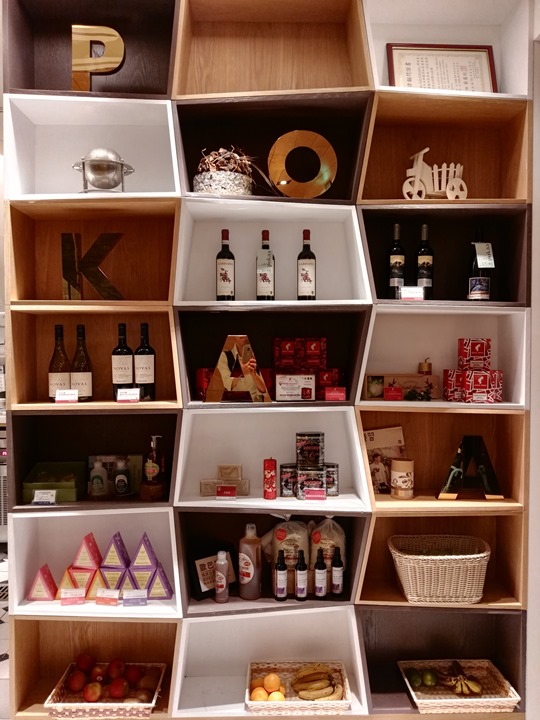 pokka28 竹北-Pokaa葛瑪蘭來的戰斧豬排 也太多汁好吃了吧